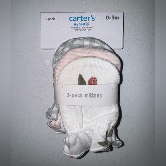 SOLD Carter’s 0-3month Matching Socks and Mittens - Picture 5 of 7